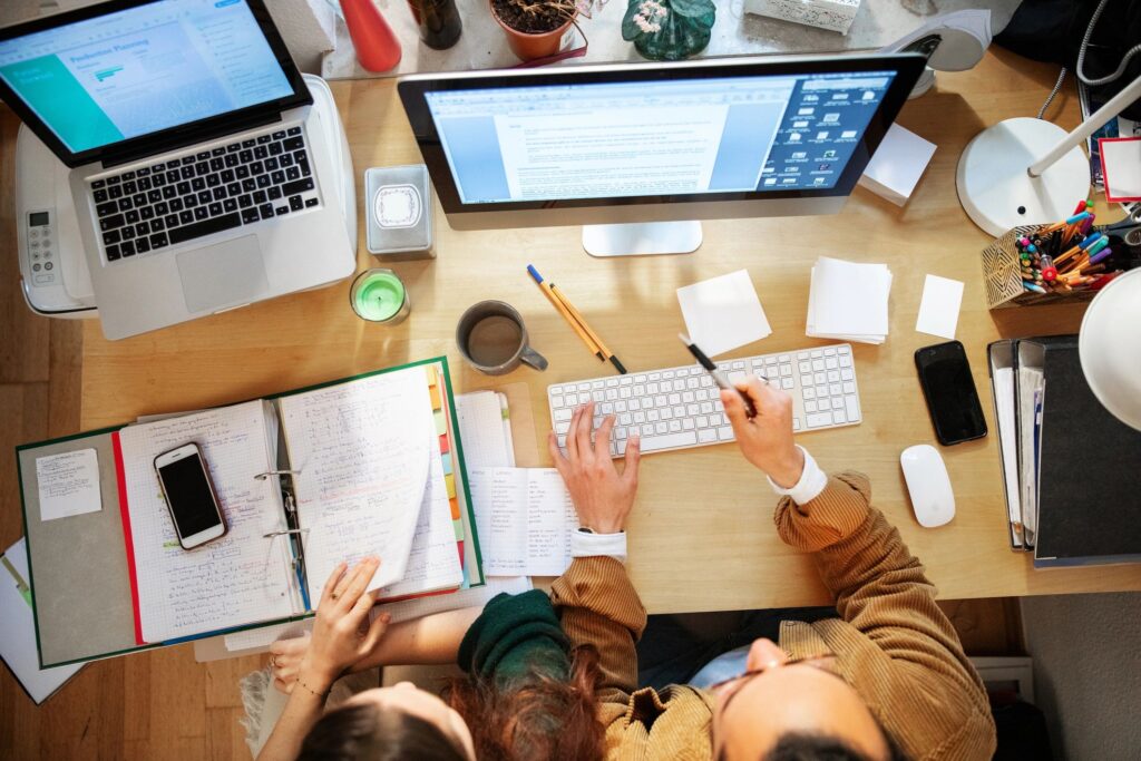 online learning students computer education